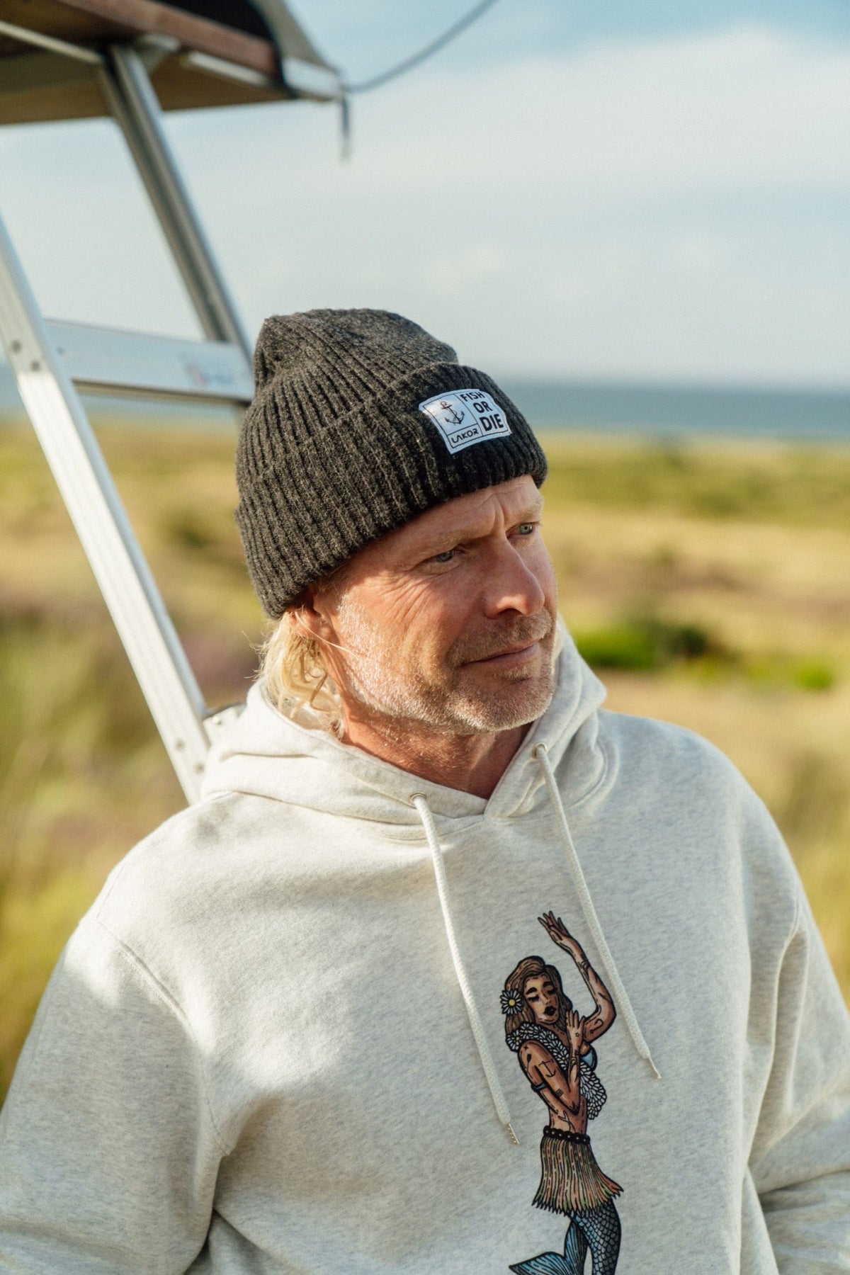 LAKOR Fish or Die Beanie Headwear Dark Brown