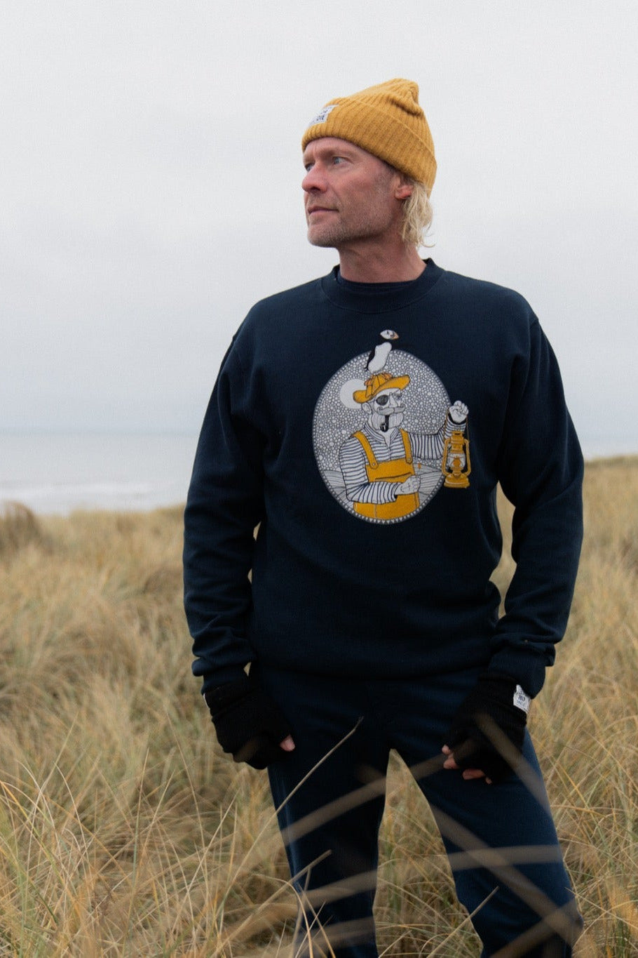 Light the Way Crewneck (Blueberry)