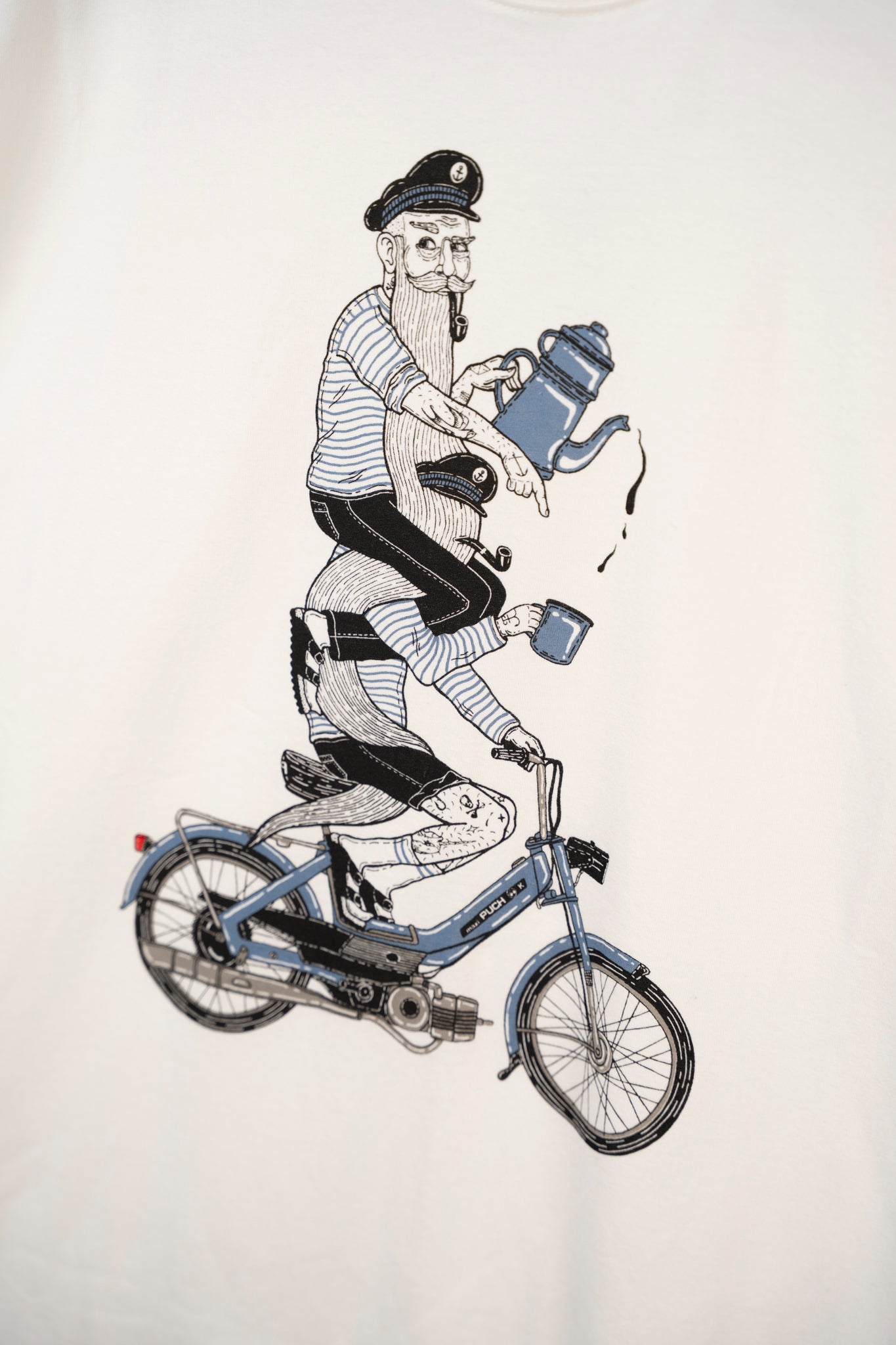 Hitching A Ride T-shirt (Starwhite)