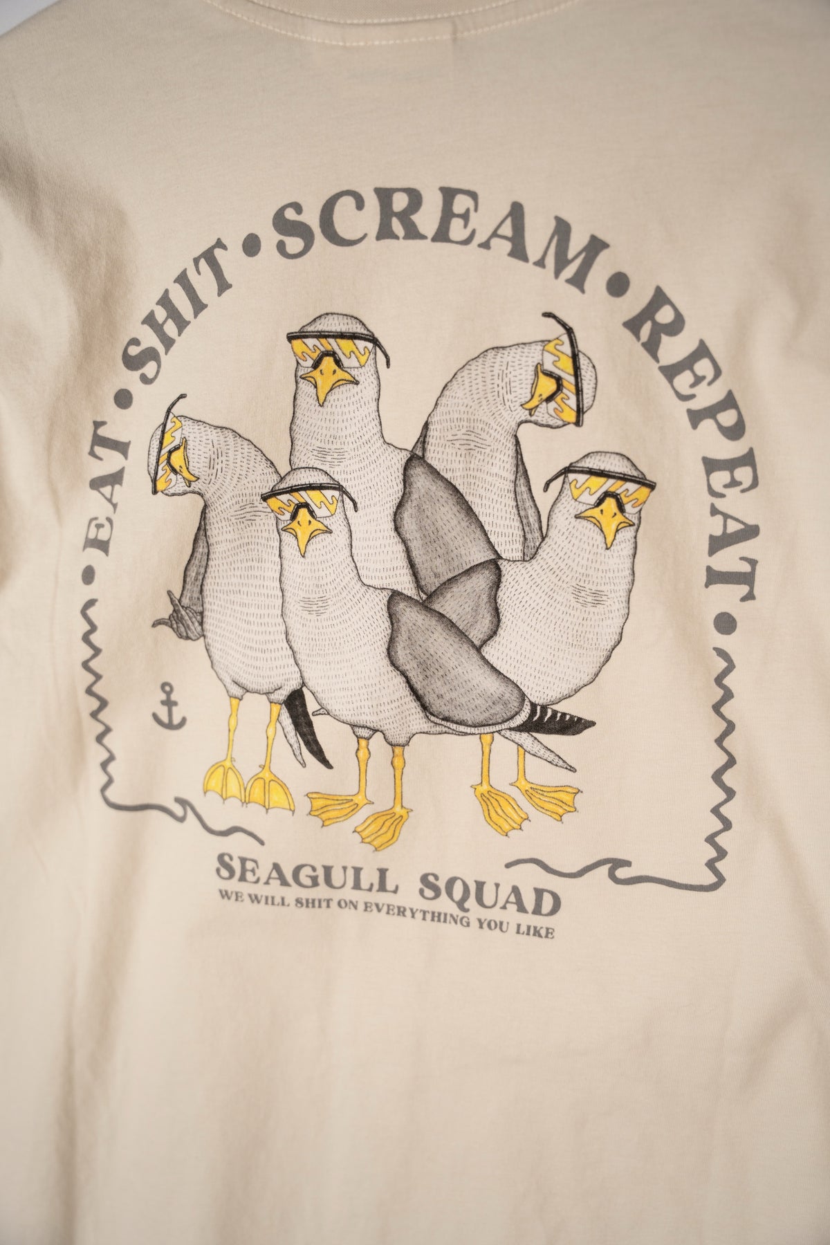 LAKOR Seagull Squad Back T-shirt T-Shirt Rainy Day