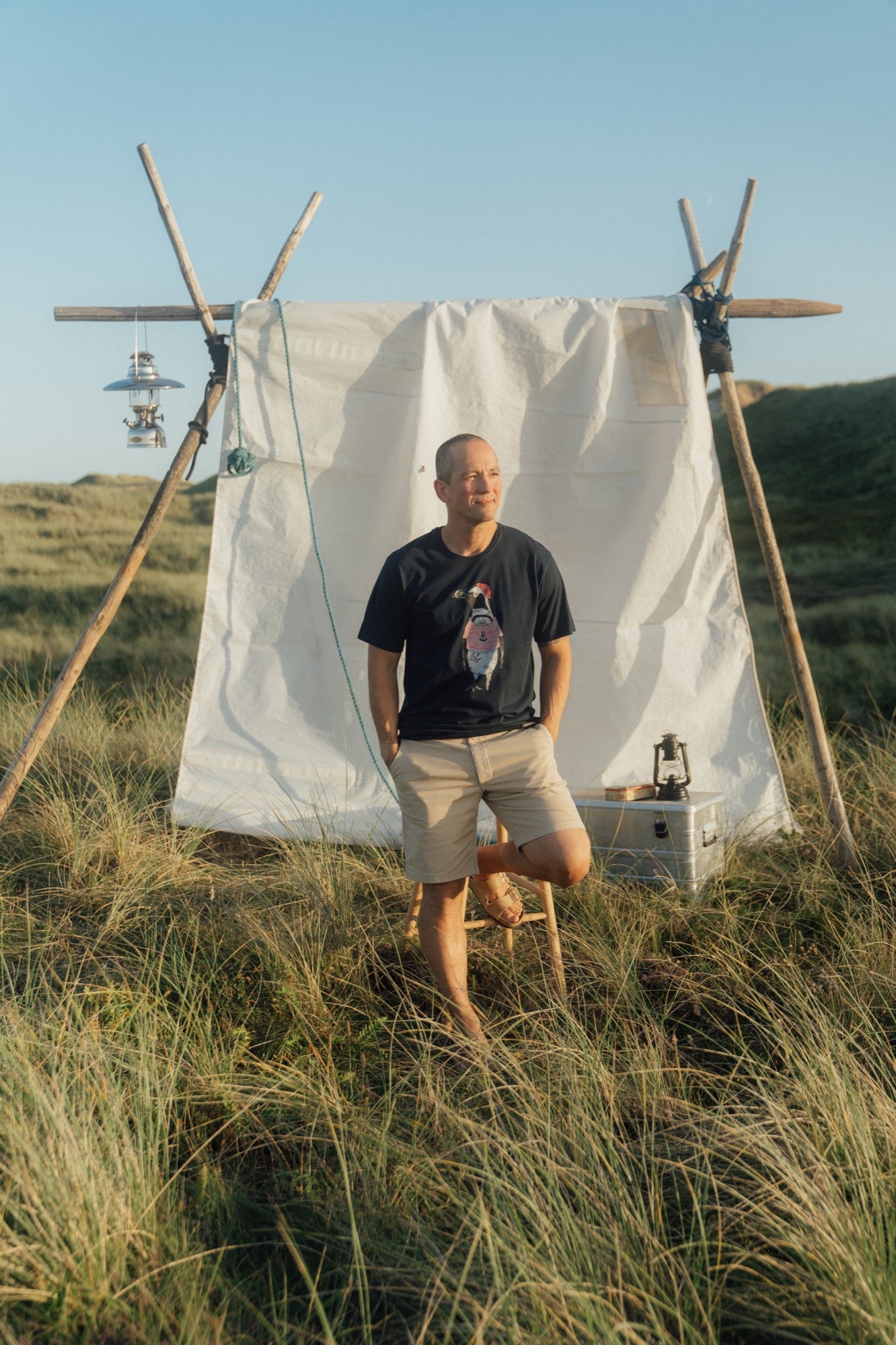 African Penguin T-shirt - Blueberry