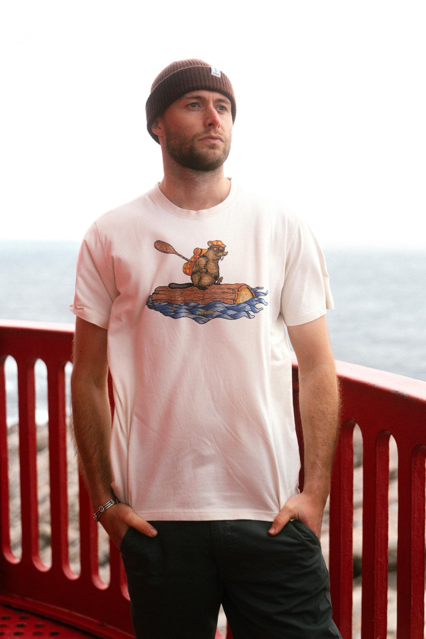 LAKOR Beaver Rafting T-shirt T-Shirt Rainy Day