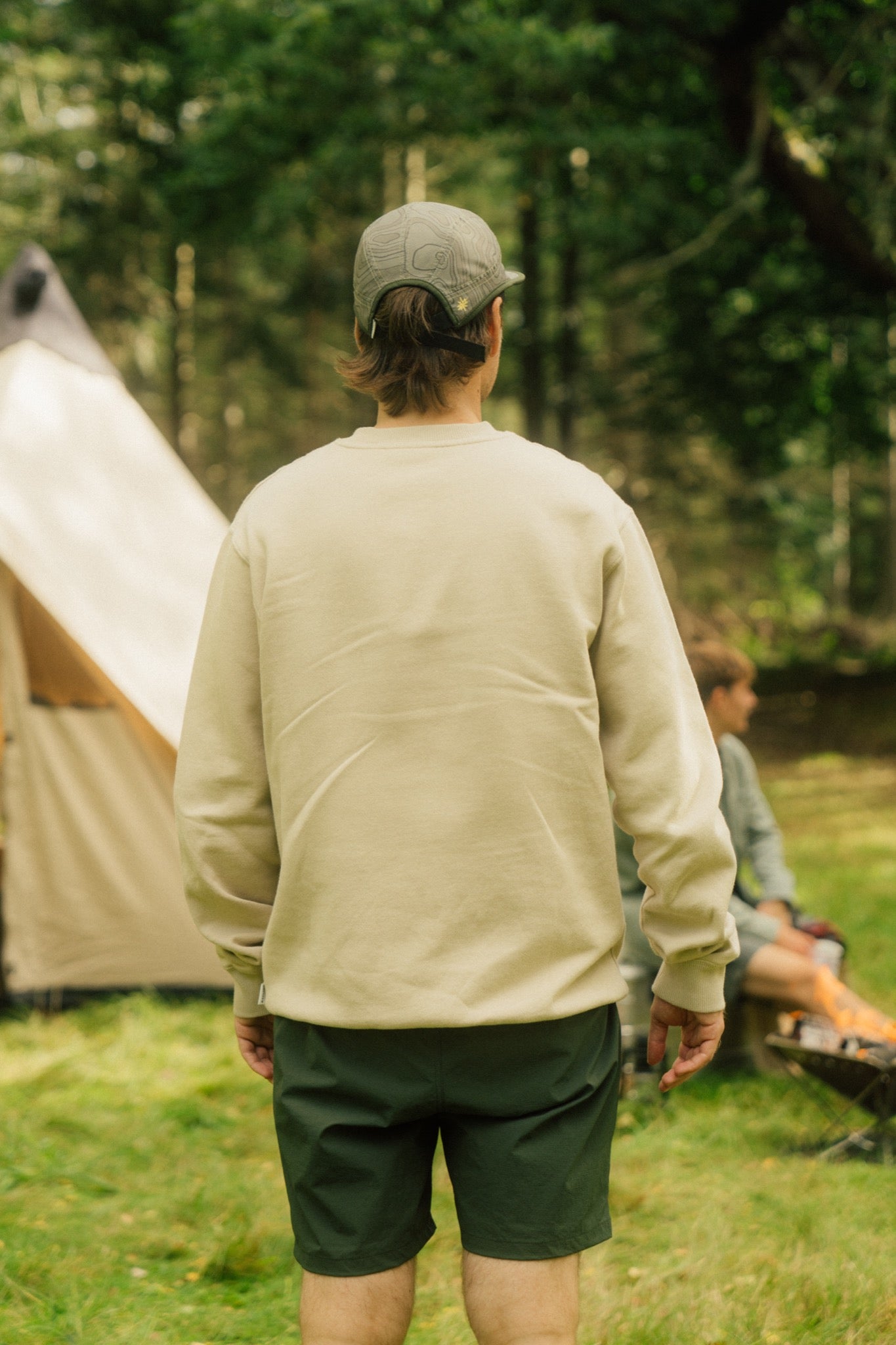 LAKOR Clownfish Garden Crewneck Sweatshirt White Pepper