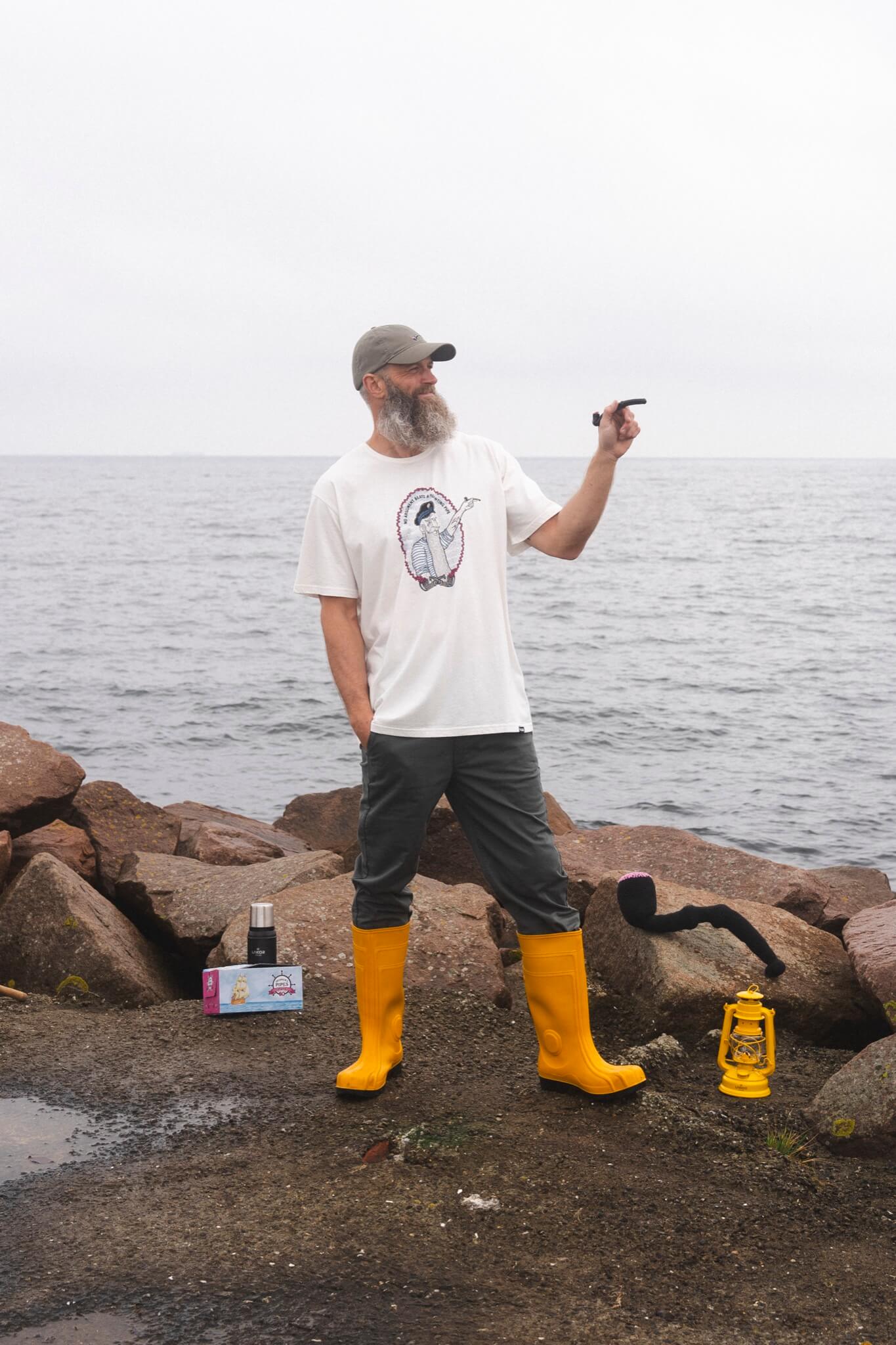 End of Discussion T-shirt - Star White