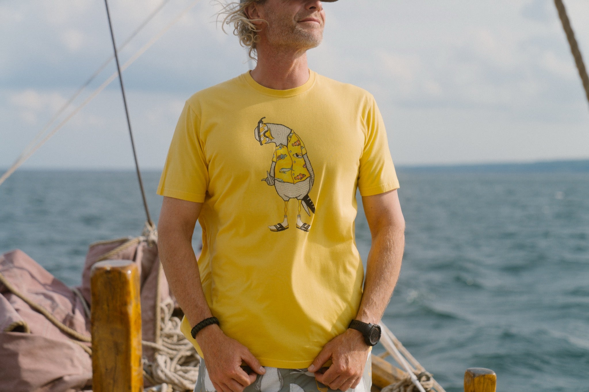 LAKOR Flipping The Bird T-shirt T-Shirt Cream Gold