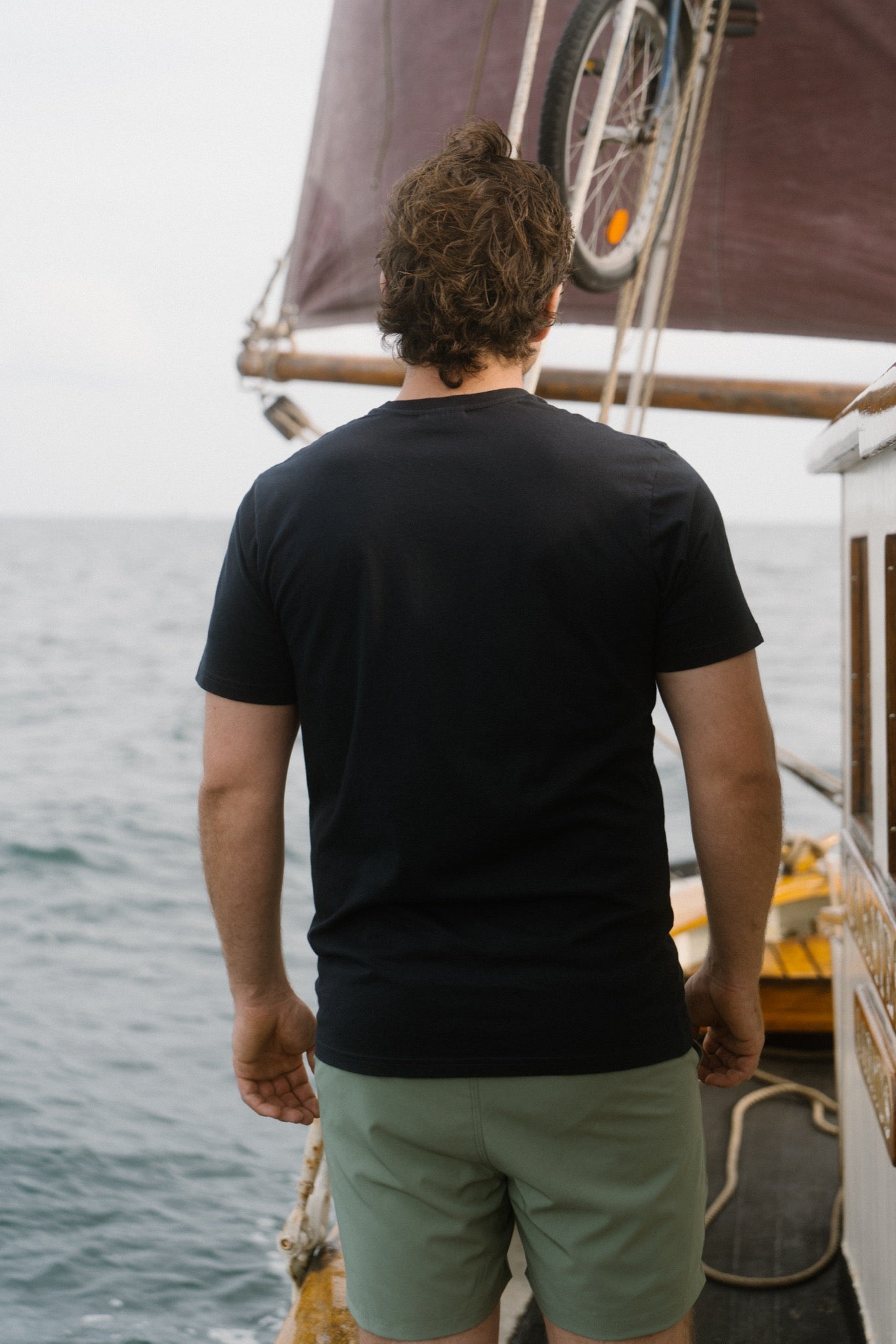 LAKOR Flipping The Bird T-shirt T-Shirt Moonless Night