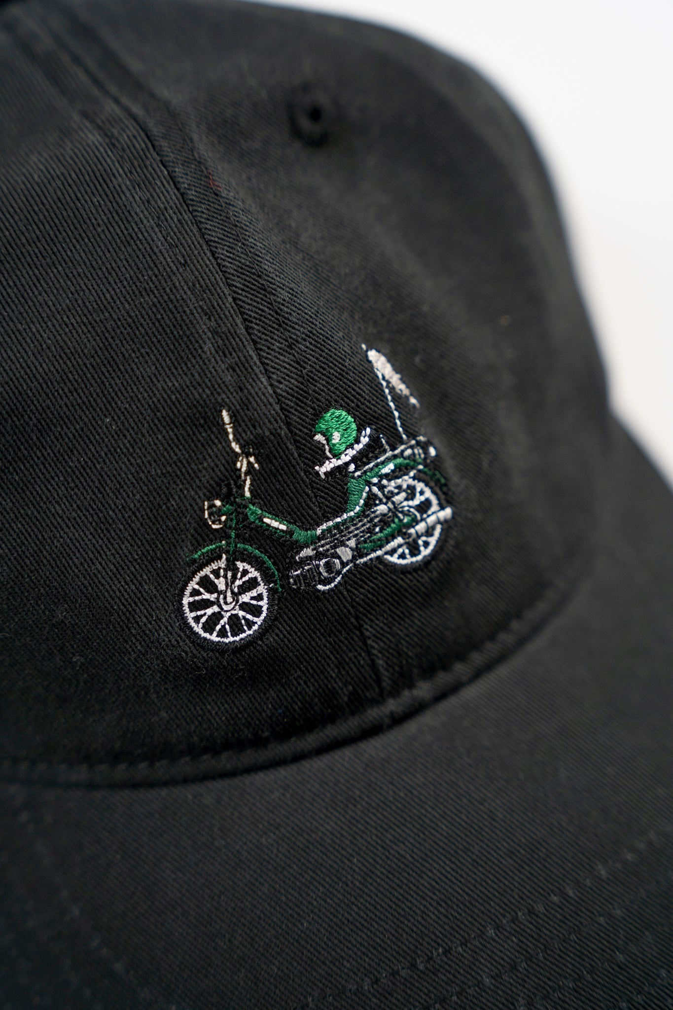 Forest Maxi Cap - Black