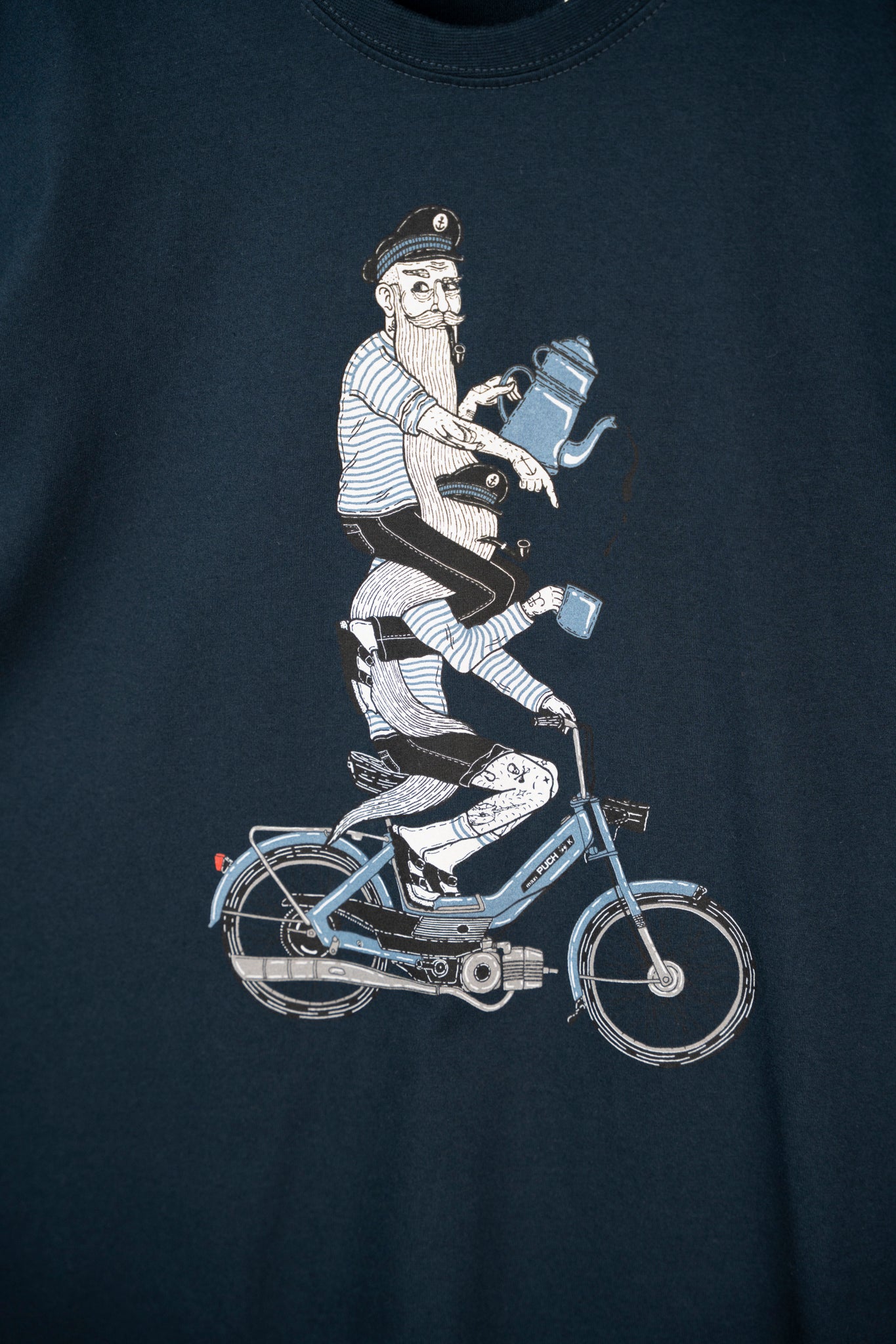 LAKOR Hitching a Ride T-shirt T-Shirt Blueberry