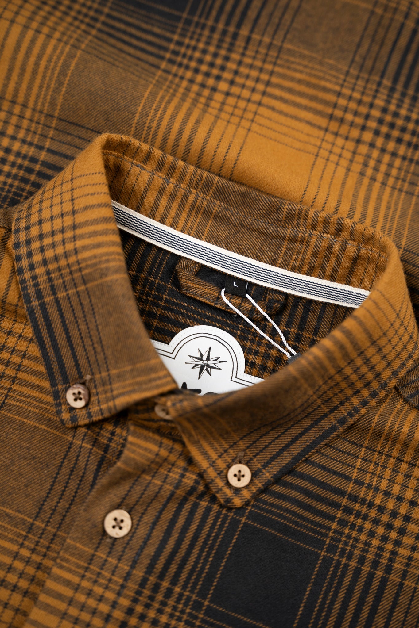 LAKOR Inca Unna Shirt Shirt Rubber