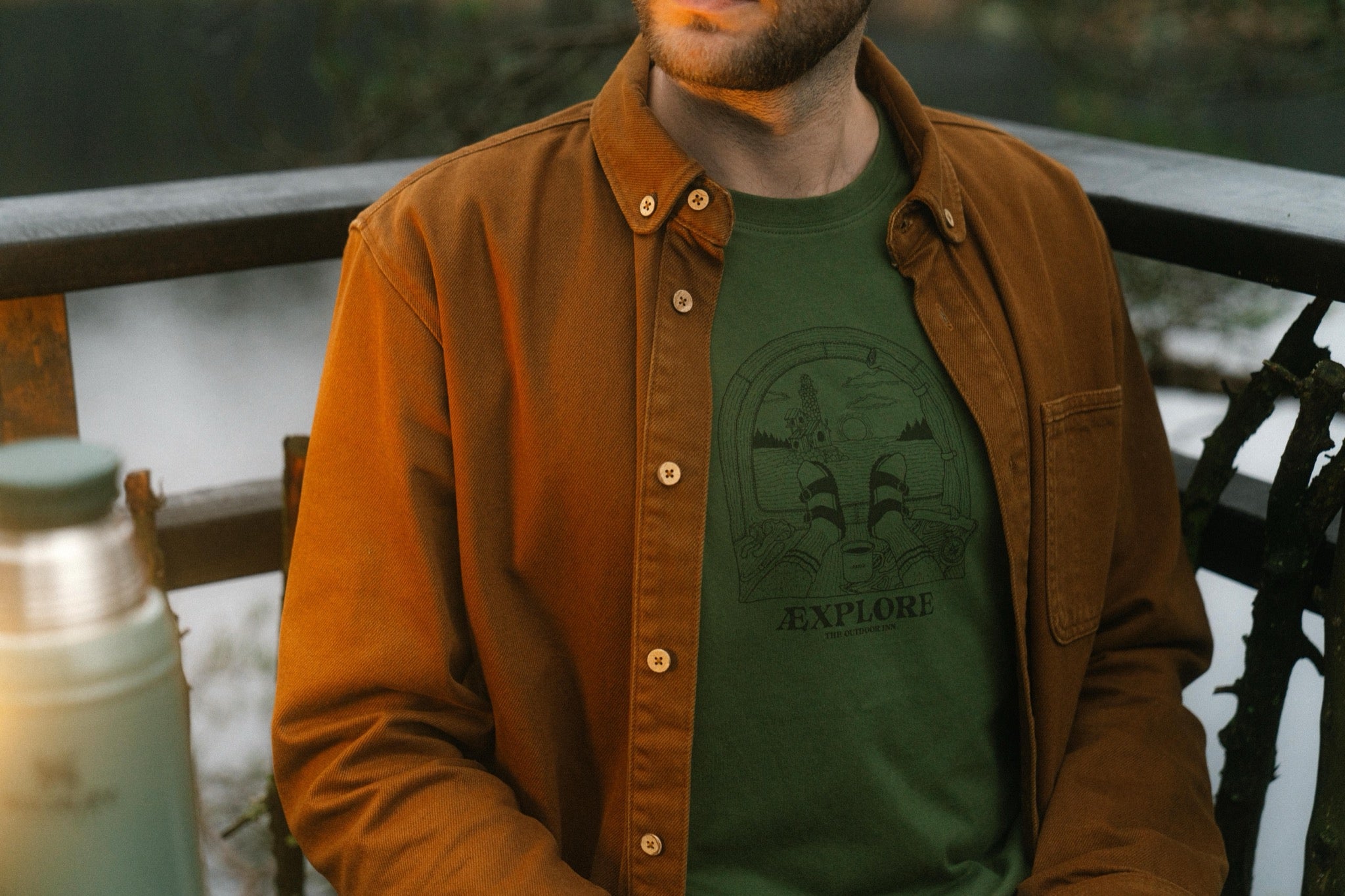 LAKOR Looking Out T-shirt T-Shirt Riffle Green