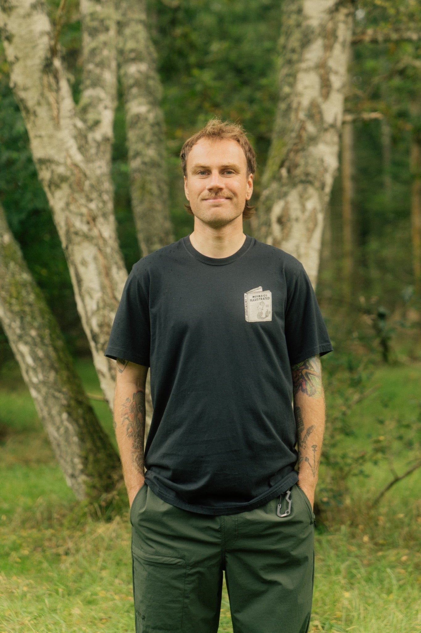 LAKOR Mermaids Illustrated Book T-shirt T-Shirt Moonless Night