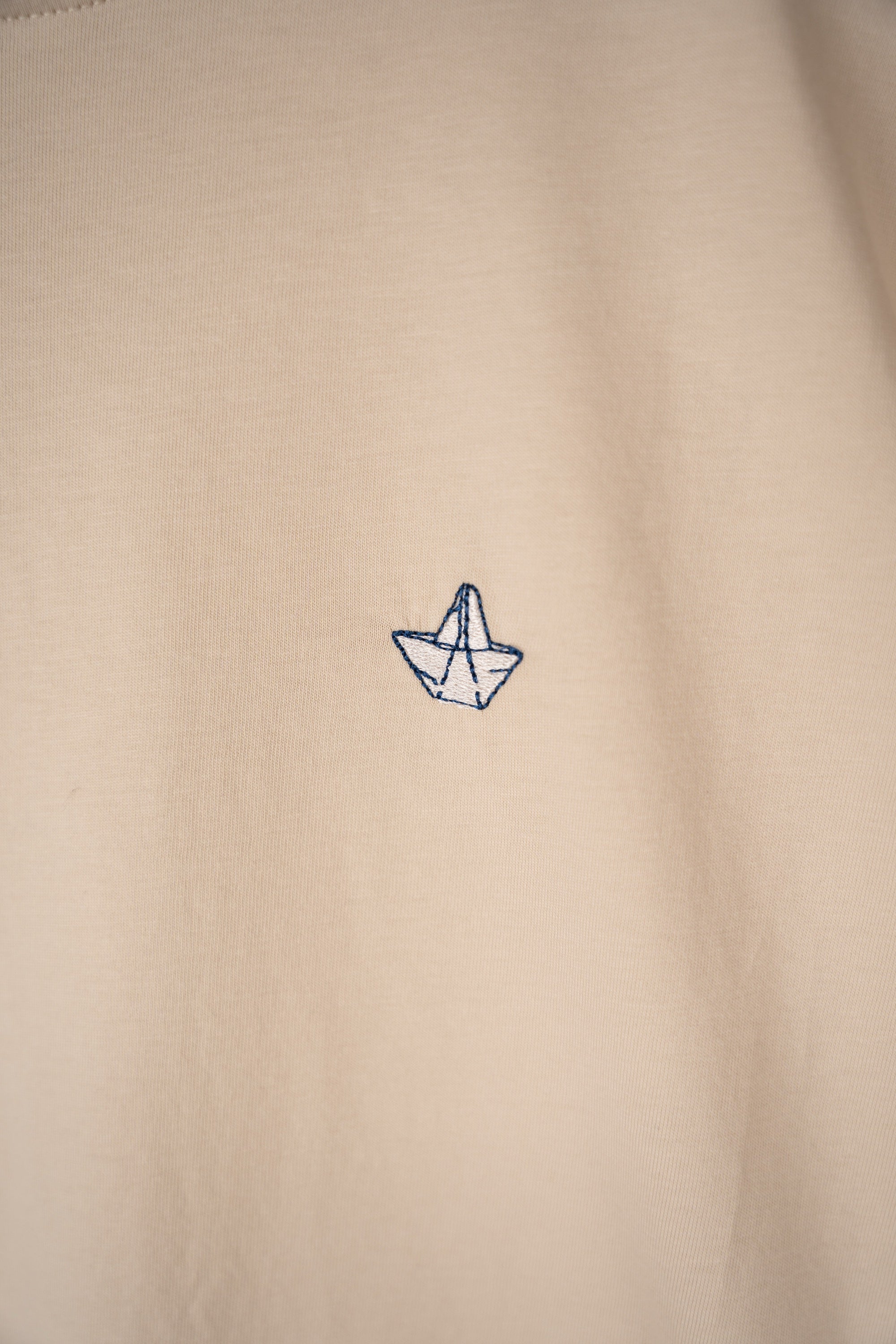 LAKOR Mini Paper Hat T-shirt T-Shirt Rainy Day