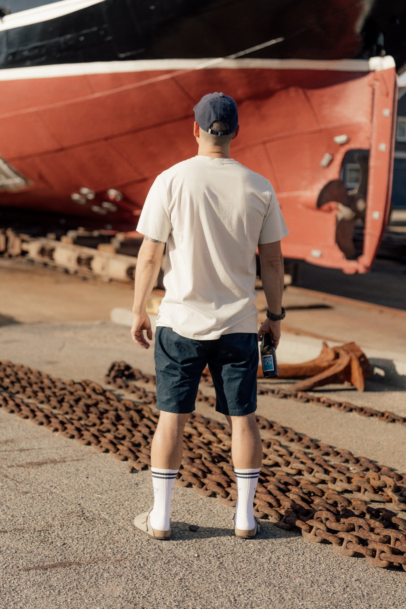 LAKOR Mini Paper Hat T-shirt T-Shirt Rainy Day