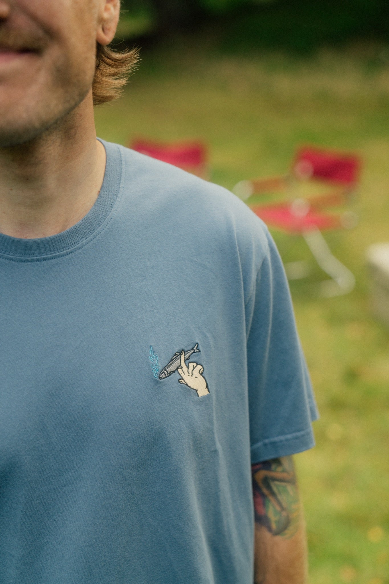 LAKOR Mini Smoking Fish Hand T-shirt T-Shirt Bering Sea