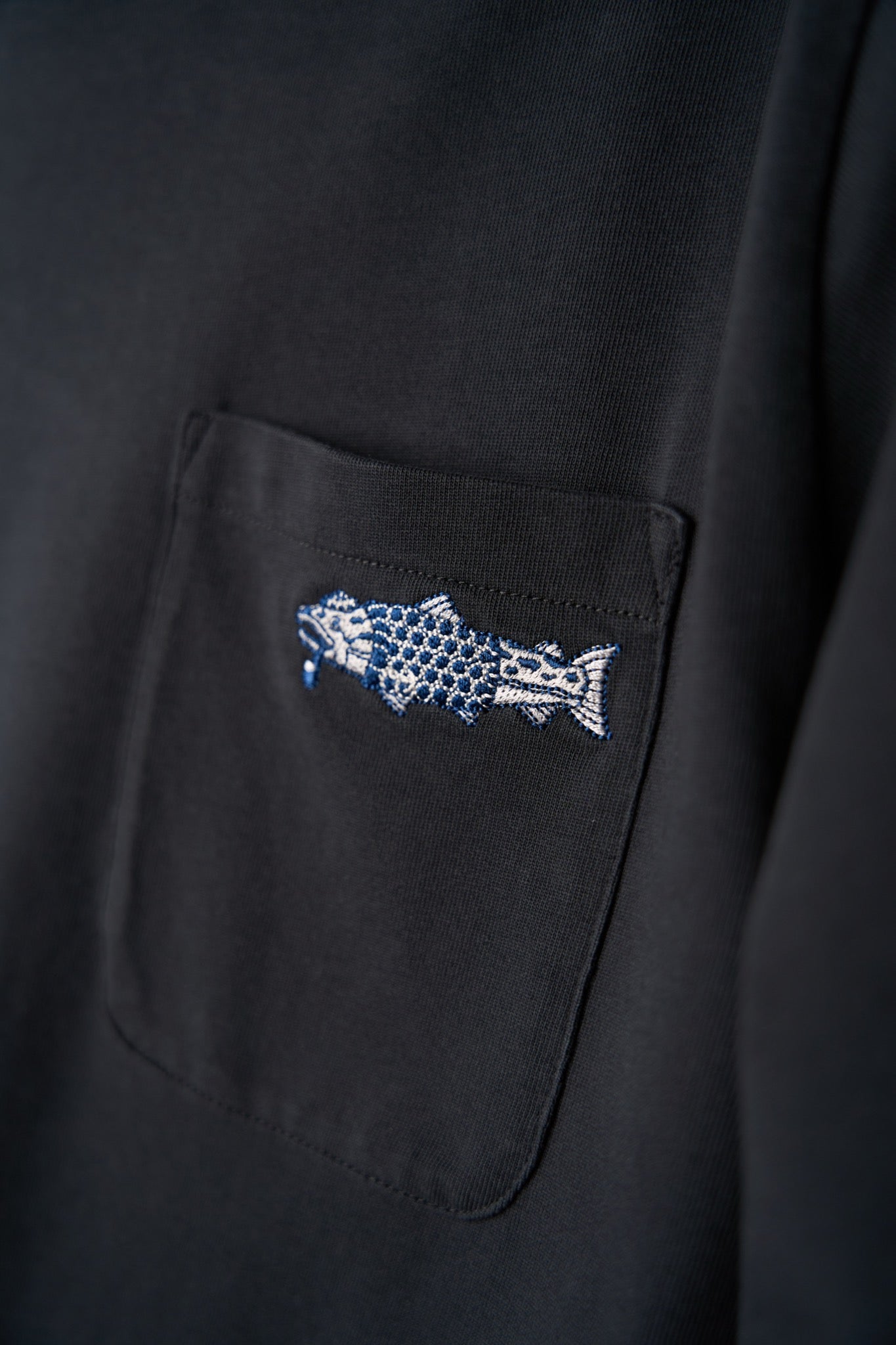 LAKOR Mini Smoking Salmon LS T-shirt T-Shirt Moonless Night