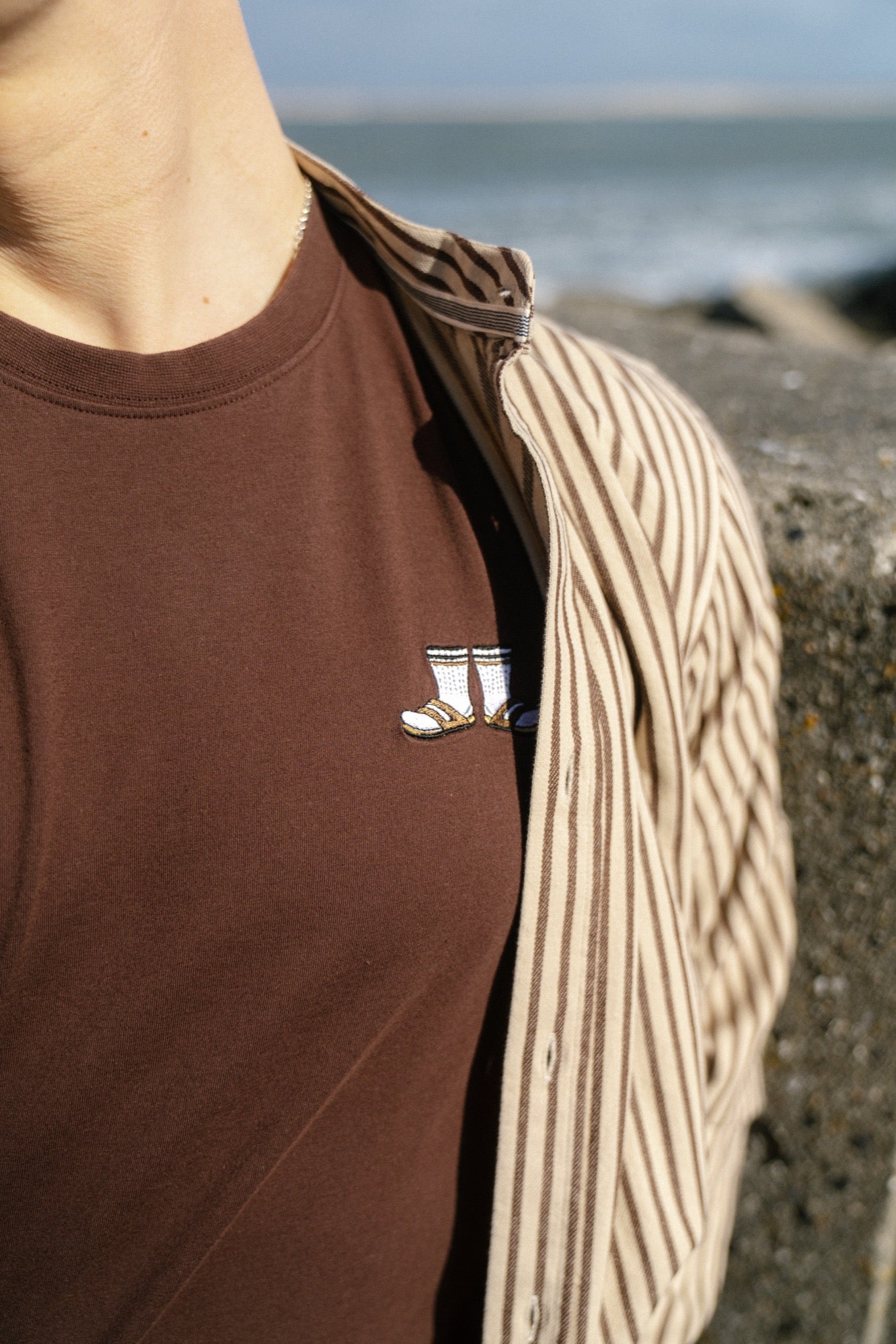 LAKOR Mini Socks & Sandals T-shirt T-Shirt Chicory Coffee
