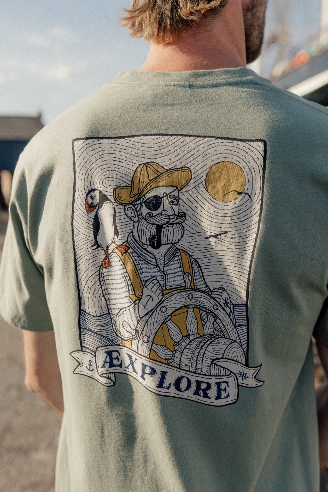 LAKOR Sea Parrot & Shipster Back T-shirt T-Shirt Sea Spray