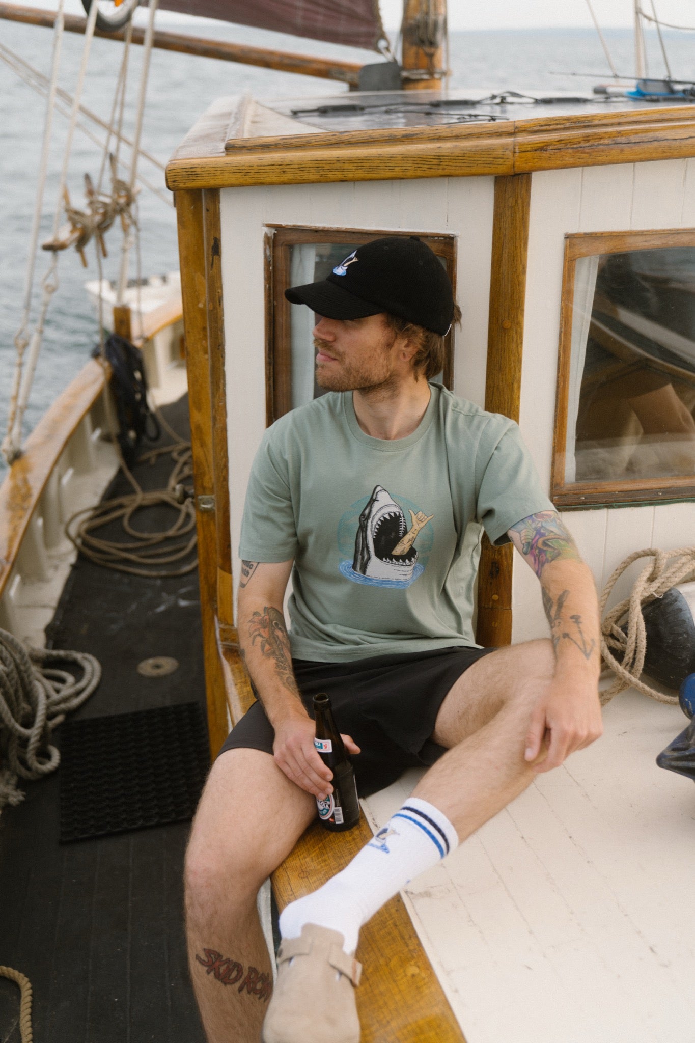 LAKOR Shark Shaka Courd Cap Headwear Black