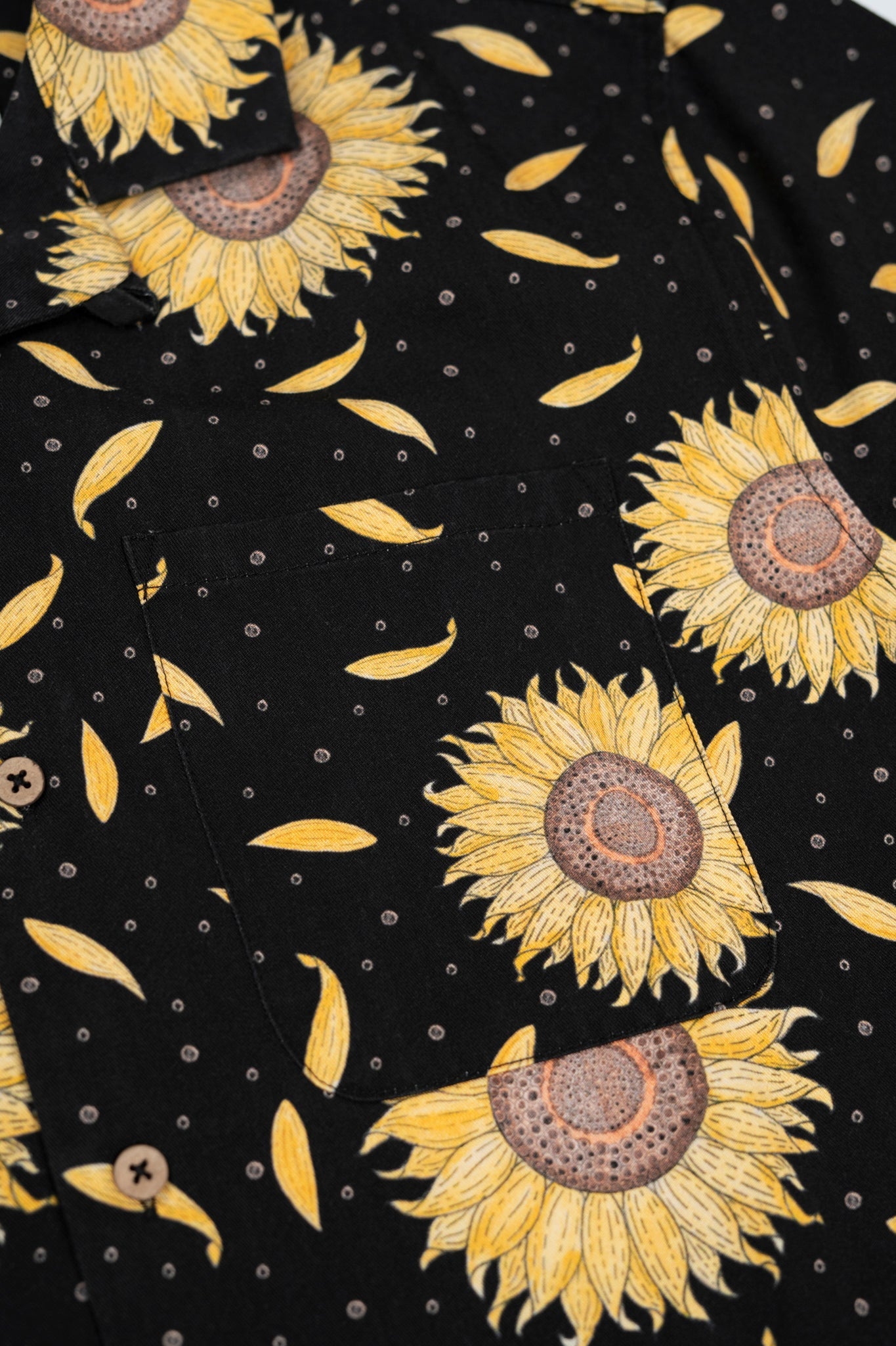 LAKOR Sunflower Short Sleeve Shirt Short Sleeve Shirt Moonless Night