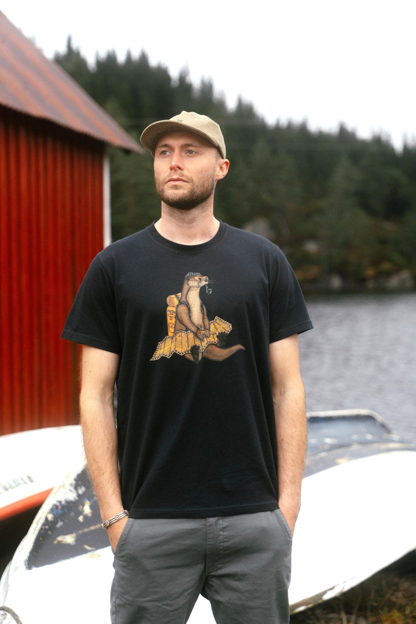 LAKOR The Otter Way T-shirt T-Shirt Moonless Night