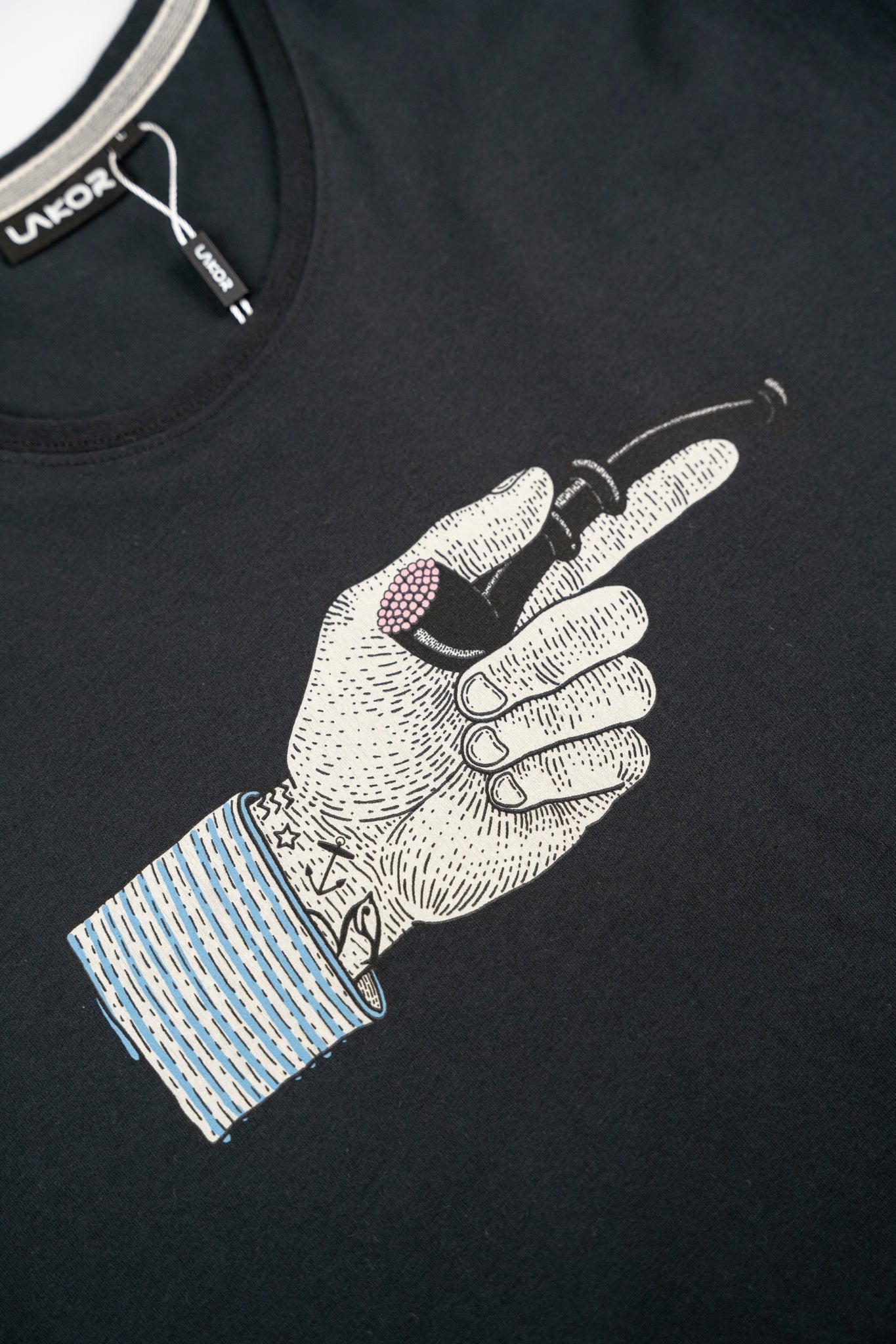 LAKOR The Pointing Pipe T-shirt T-Shirt Moonless Night