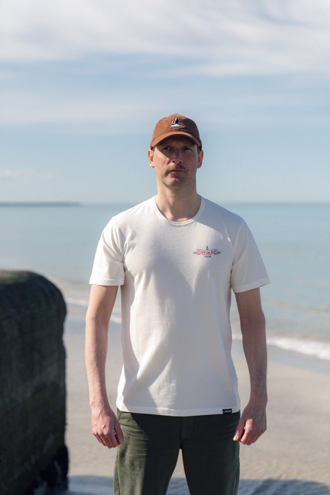 LAKOR The Smoking Salmon Back T-shirt T-Shirt Star White