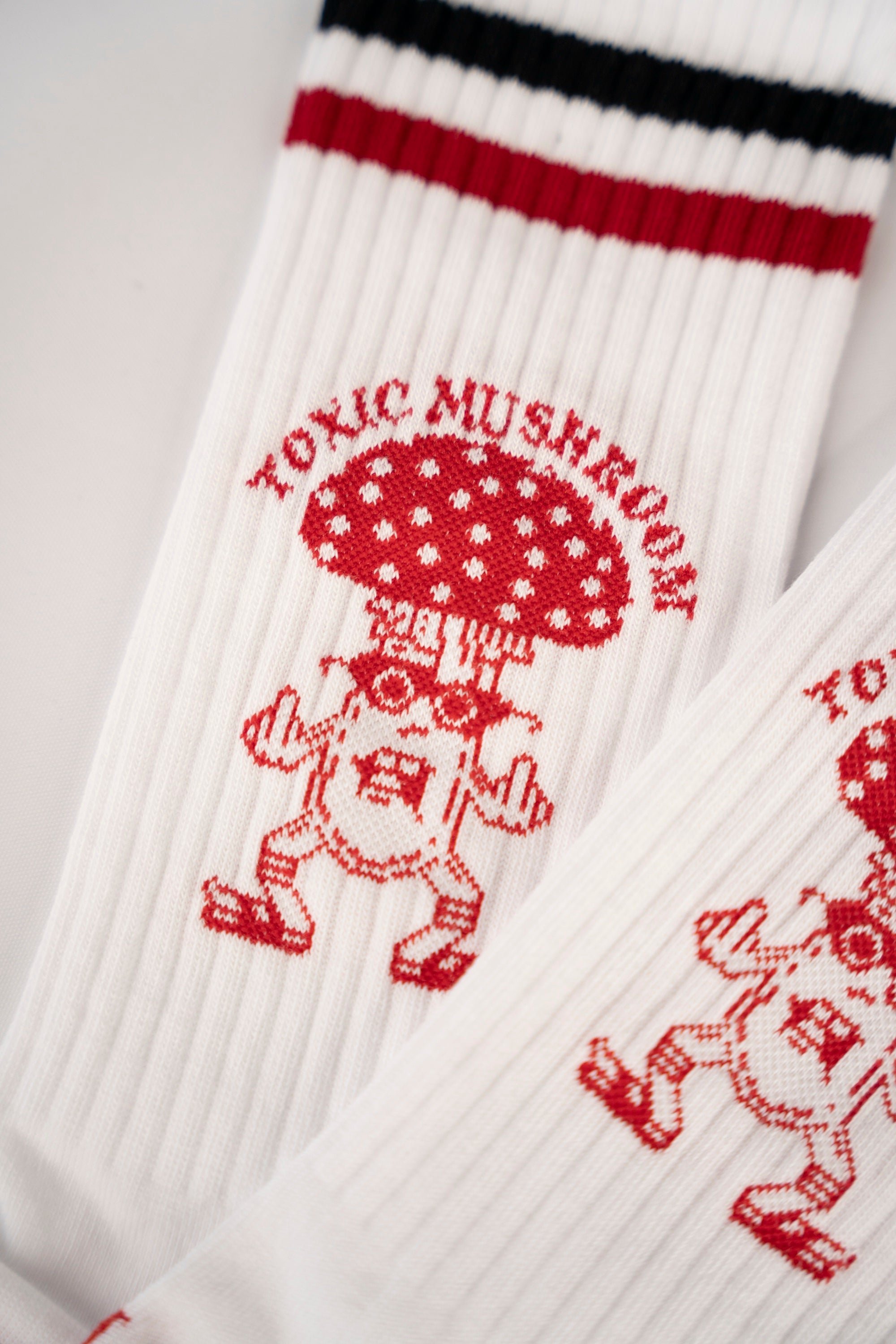 LAKOR Toxic Mushroom Socks Tennis Socks White