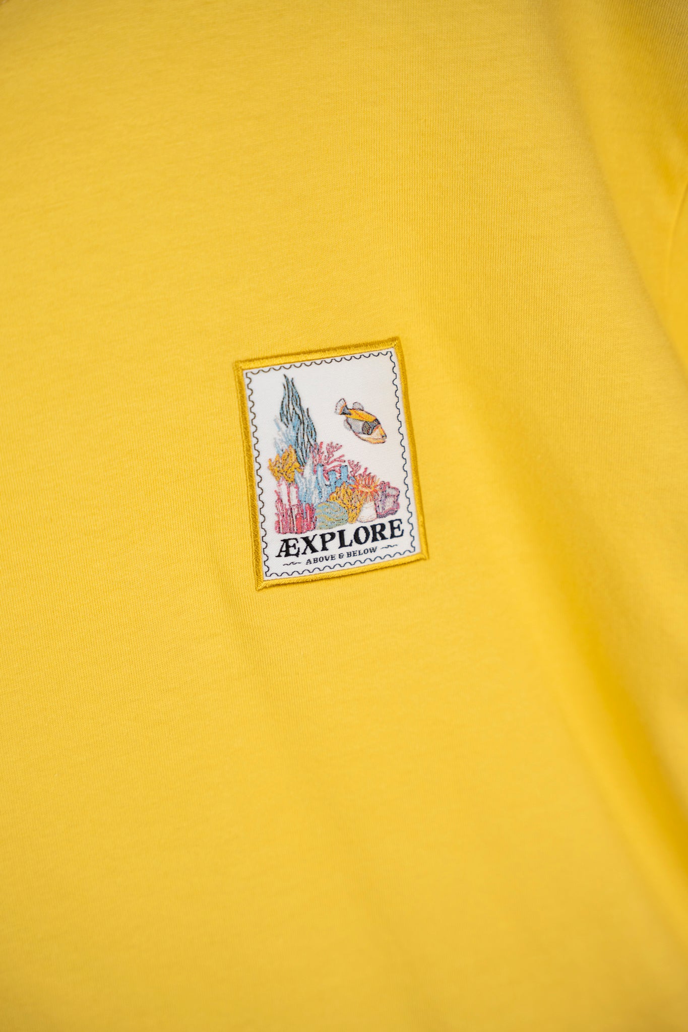 LAKOR Wall of Wonder Back T-shirt T-Shirt Cream Gold